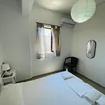 V *