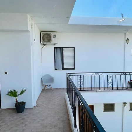 Apartament V *