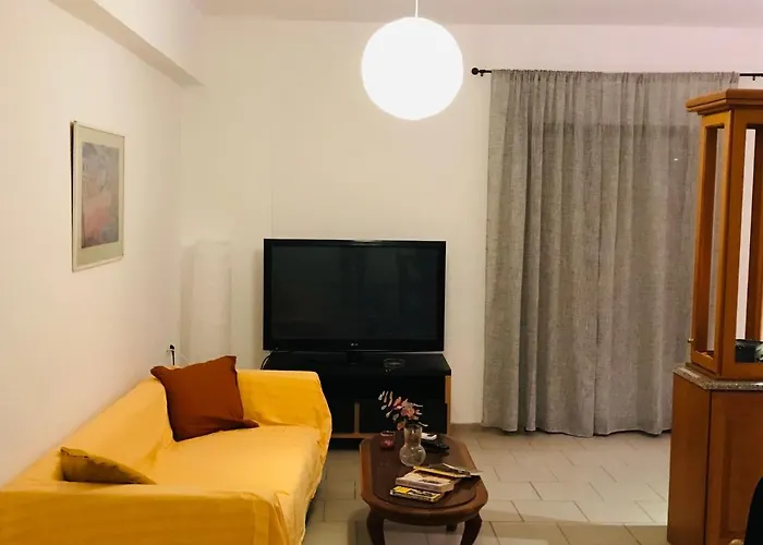 V Apartament Akrata