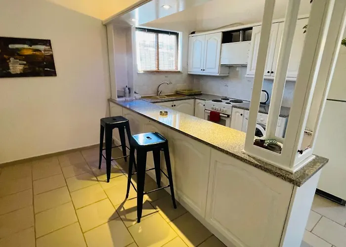 V Apartament Akrata