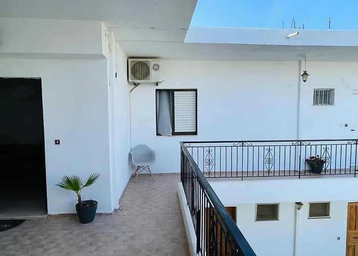 Apartament V *