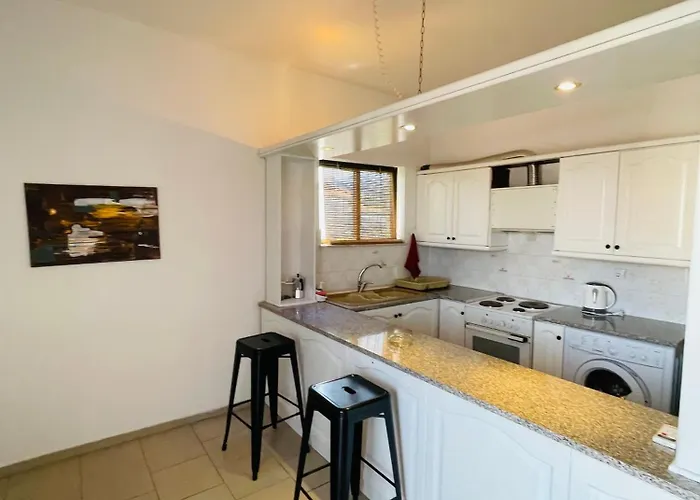 V 公寓 阿克拉塔